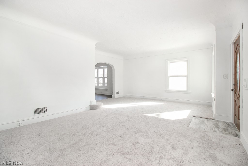 1677 Carlyon Road Cleveland, OH 44112 - Photo 5 of 35