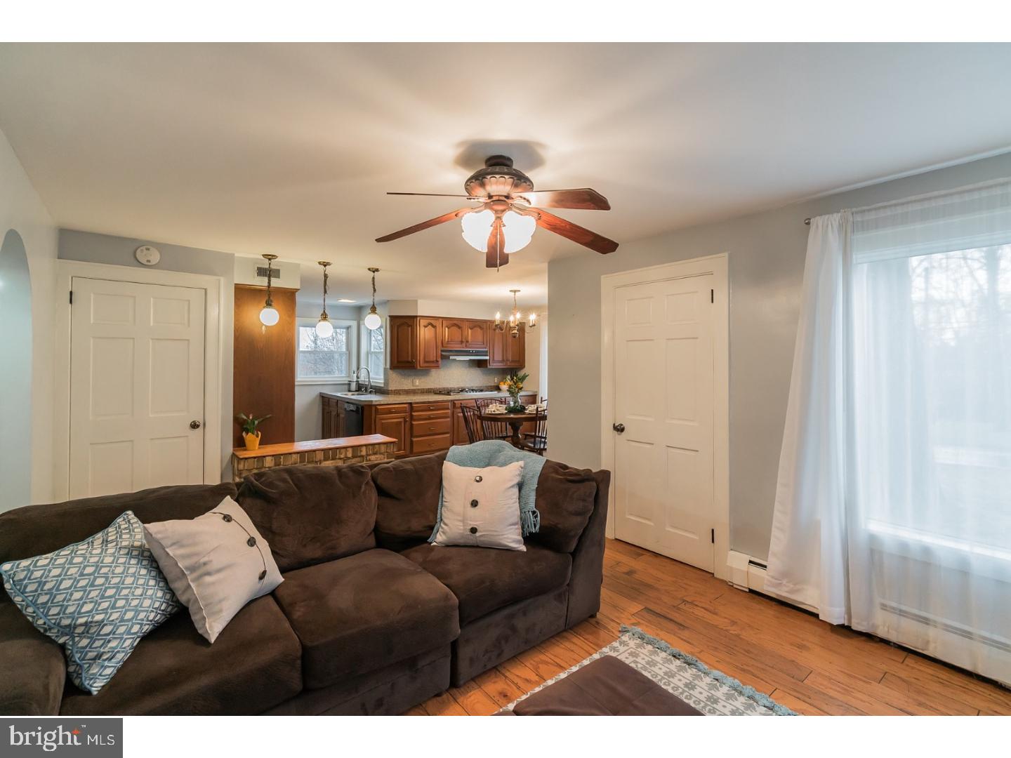 221 Cowpath Road Souderton, PA 18964 - Photo 4 of 25 Living Room