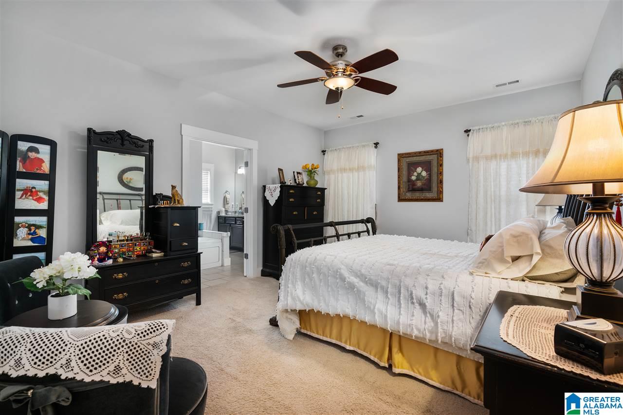 1004 Edgewater Lane Chelsea, AL 35043 - Photo 13 of 33