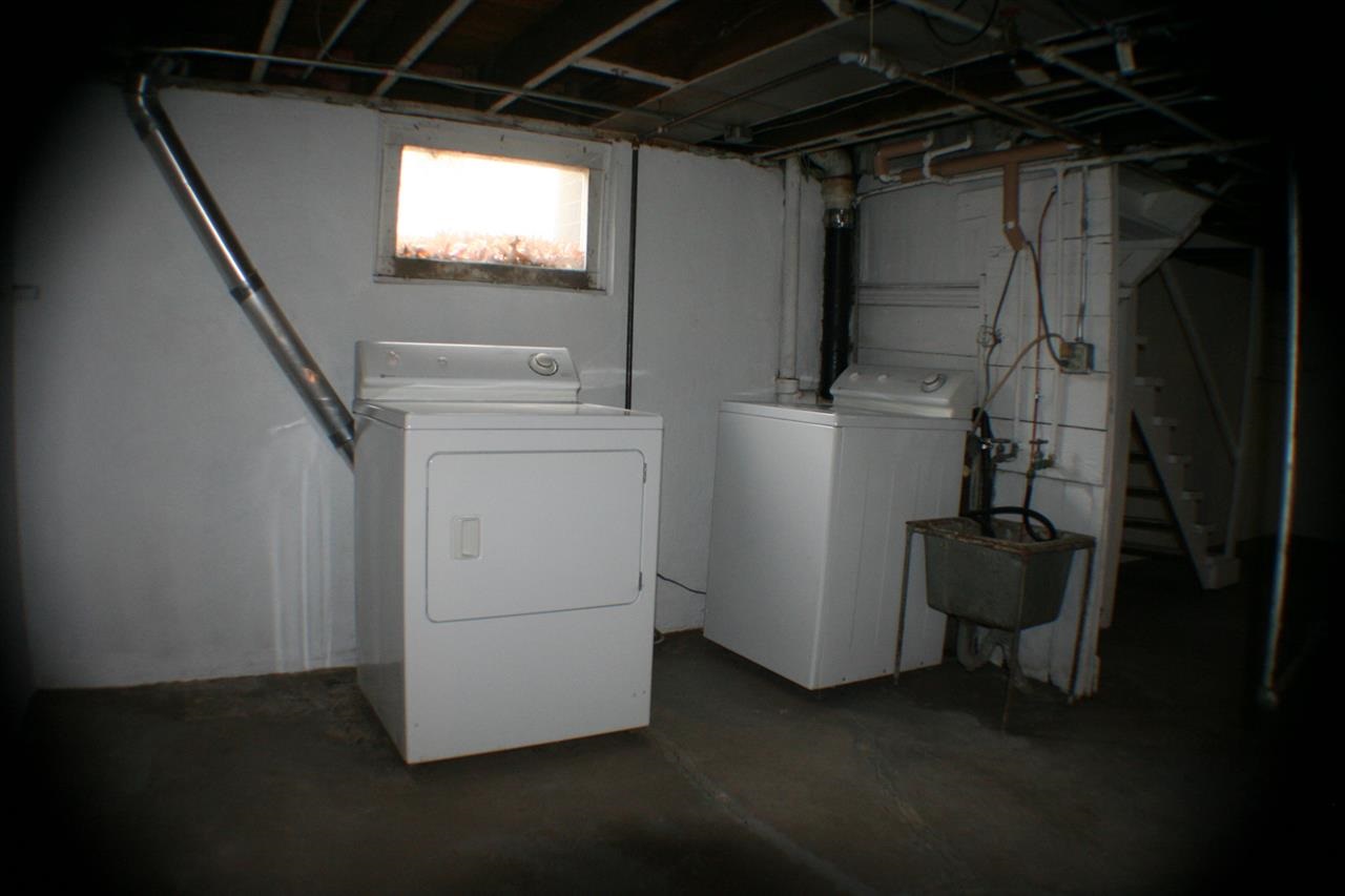 2824 East Middle Road Davenport, IA 52803 - Photo 17 of 18 Gallery Image 17