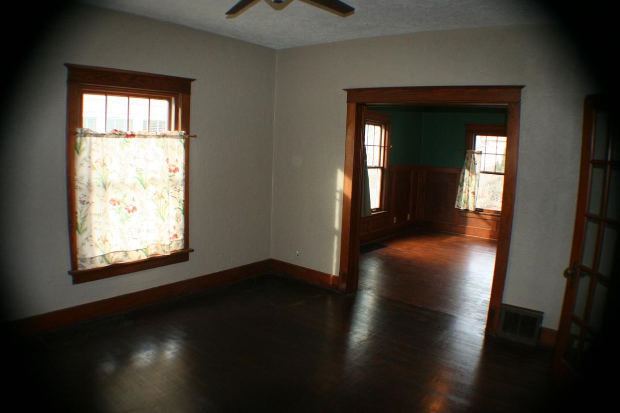 2824 East Middle Road Davenport, IA 52803 - Photo 7 of 18 Gallery Image 7
