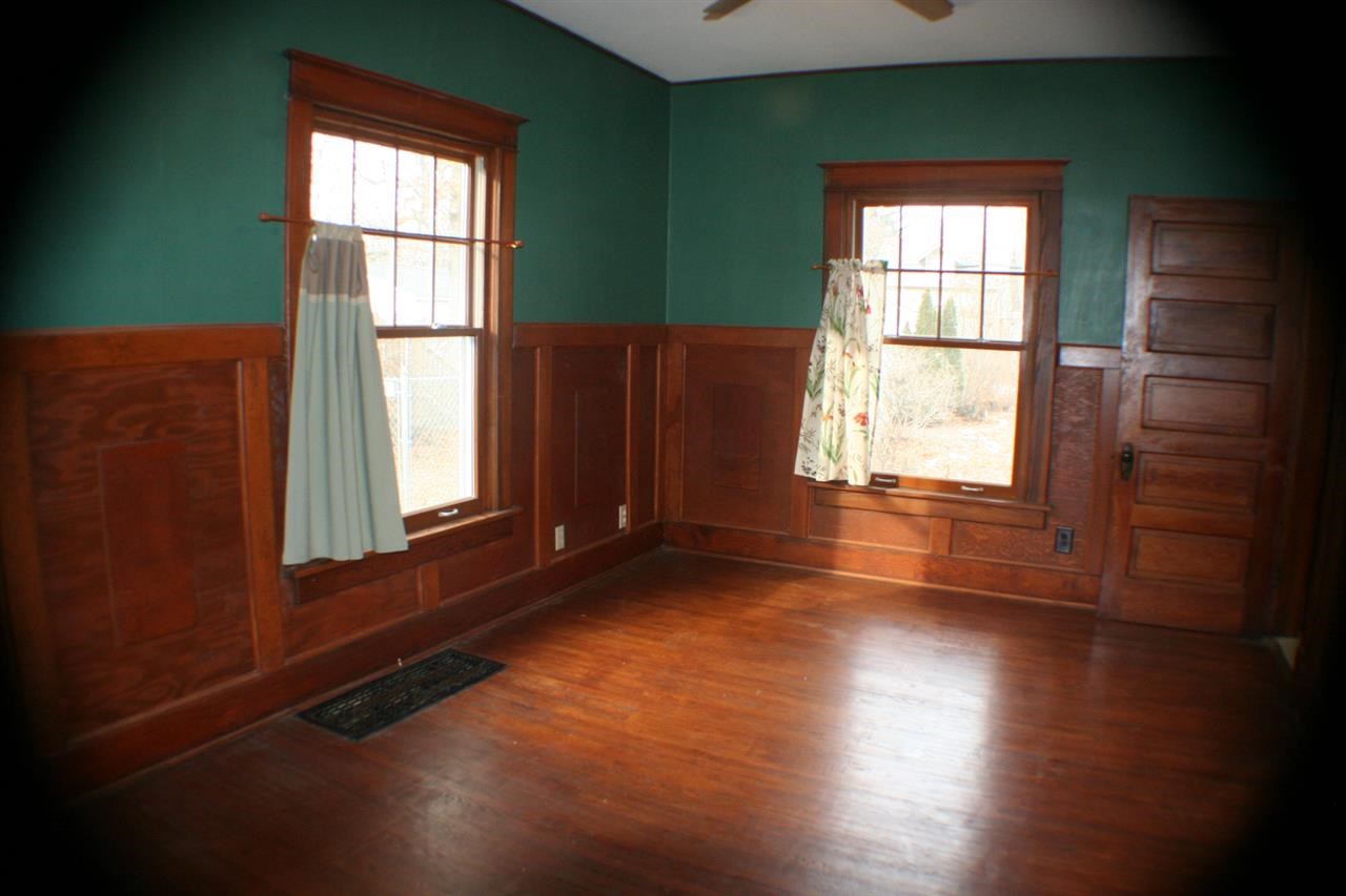 2824 East Middle Road Davenport, IA 52803 - Photo 9 of 18 Gallery Image 9