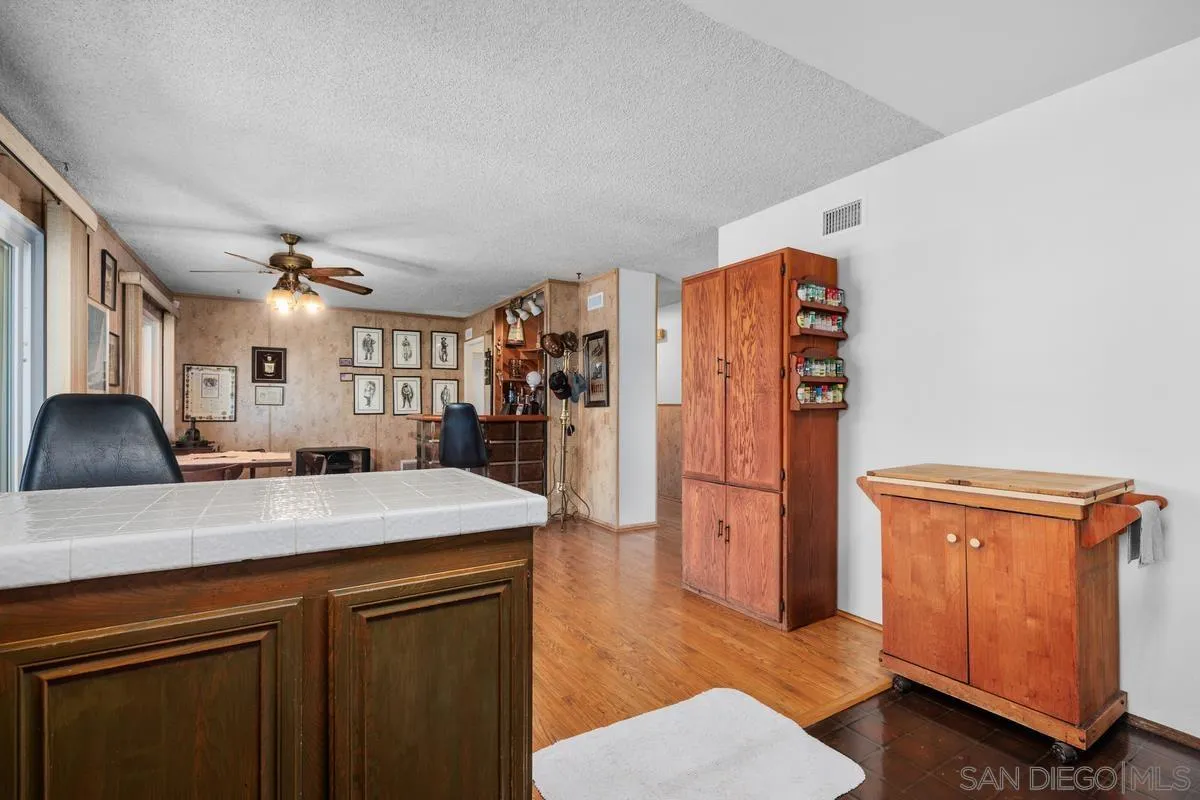 848 Harding Street Escondido, CA 92027 - Photo 10 of 25