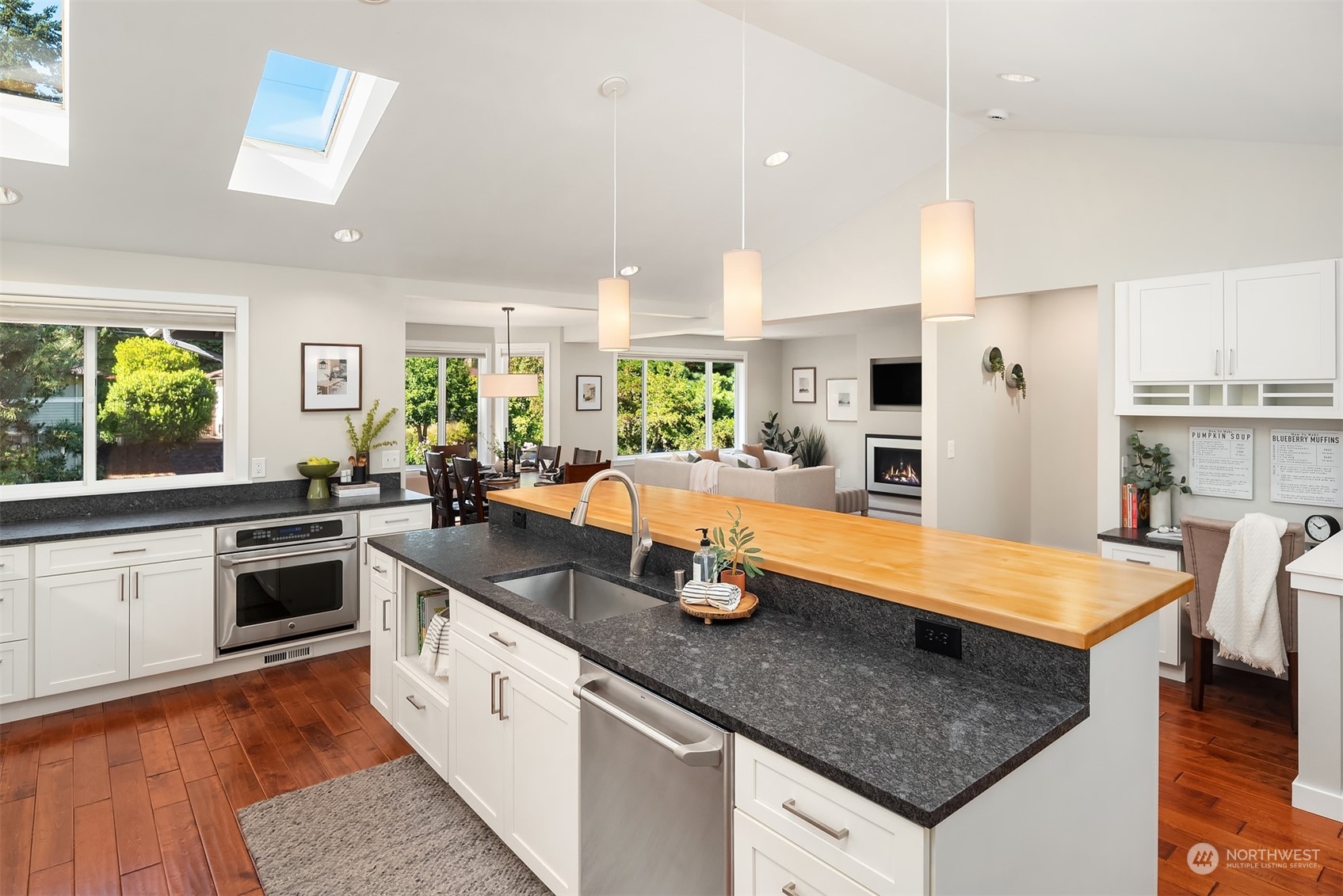 4947 Southwest Forney Street Seattle, WA 98116 - Photo 14 of 40 Gallery Image 14
