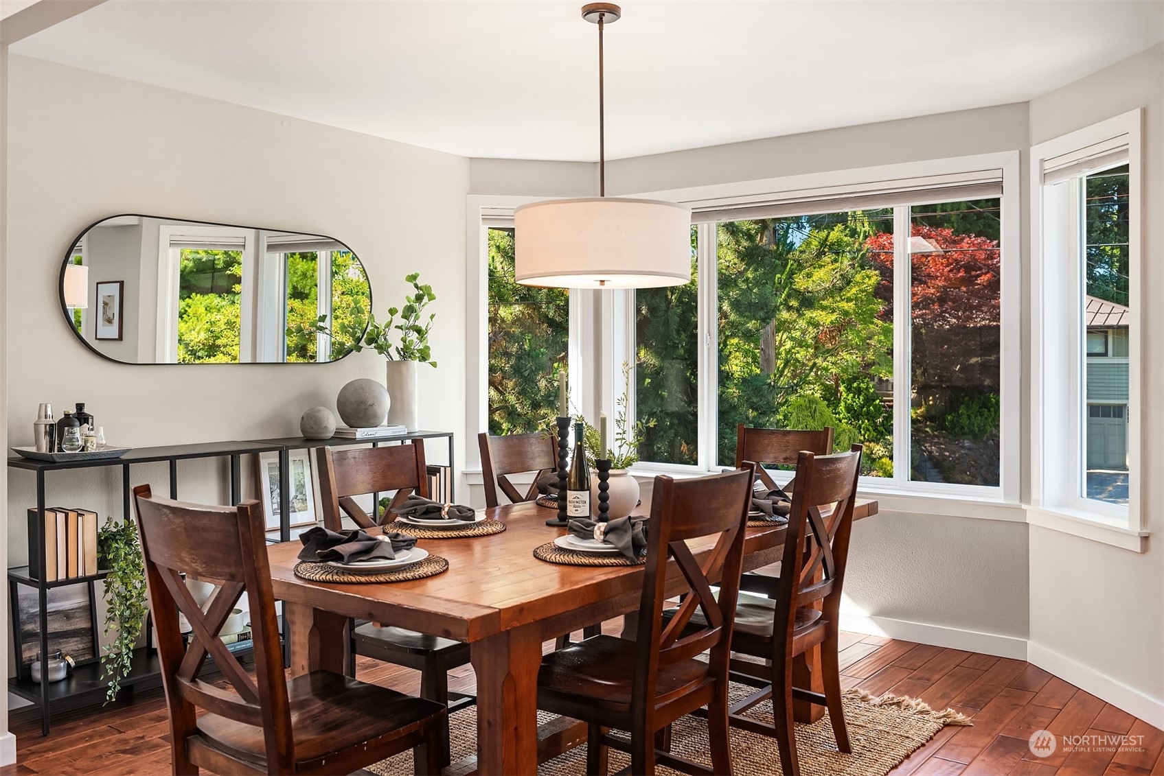 4947 Southwest Forney Street Seattle, WA 98116 - Photo 9 of 40 Gallery Image 9