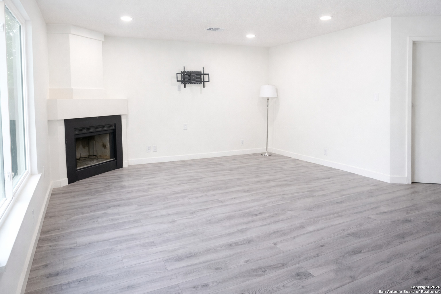 7311 Bluestone Road San Antonio, TX 78249 - Photo 3 of 13