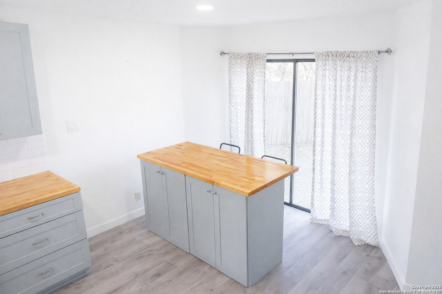 7311 Bluestone Road San Antonio, TX 78249 - Photo 5 of 13