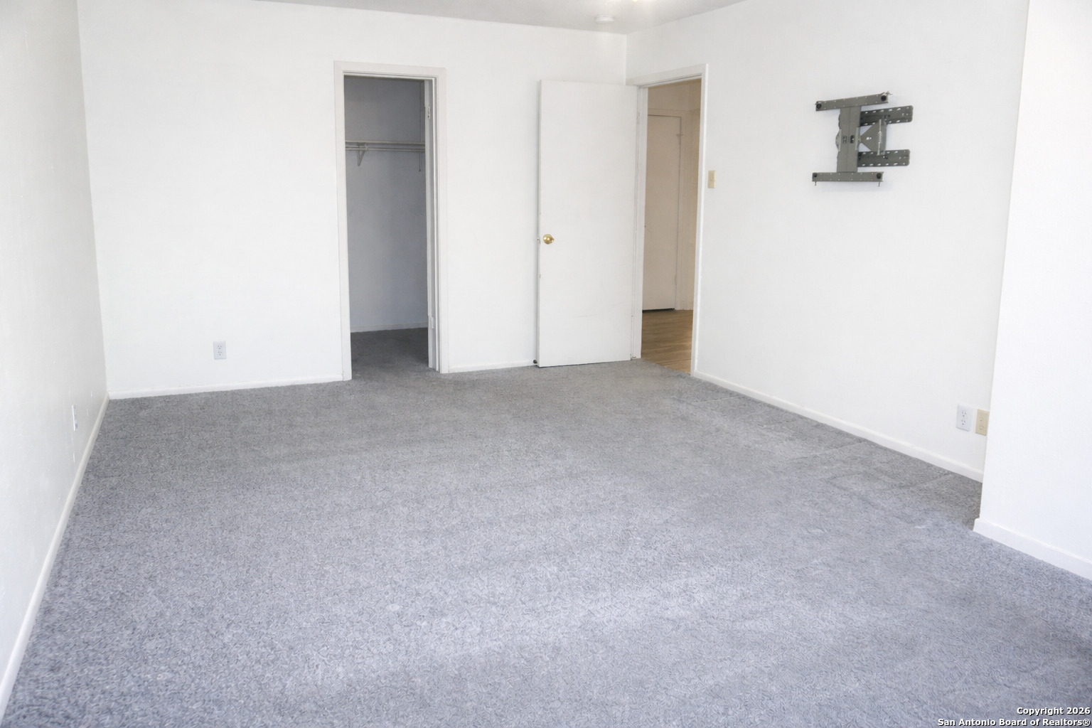 7311 Bluestone Road San Antonio, TX 78249 - Photo 9 of 13