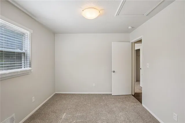 $279,900 | 614 Northwest Fair Lane, Lee's Summit, MO 64063