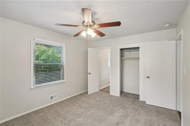 $279,900 | 614 Northwest Fair Lane, Lee's Summit, MO 64063