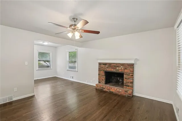 $279,900 | 614 Northwest Fair Lane, Lee's Summit, MO 64063