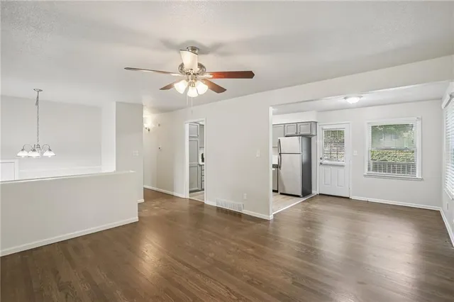 $279,900 | 614 Northwest Fair Lane, Lee's Summit, MO 64063