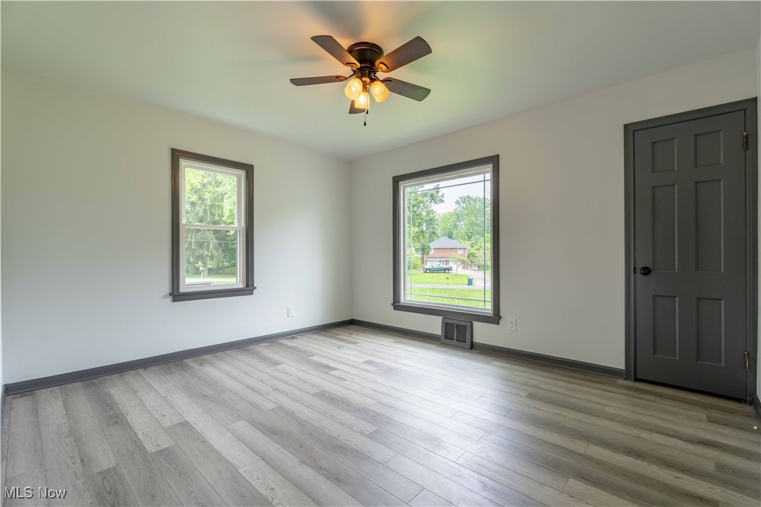 5728 Dailey Road New Franklin, OH 44319 - Photo 14 of 33
