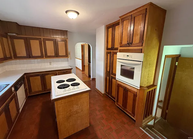 $245,000 | 701 North Meridian Street, Washington, IN 47501