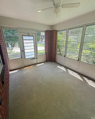 $245,000 | 701 North Meridian Street, Washington, IN 47501