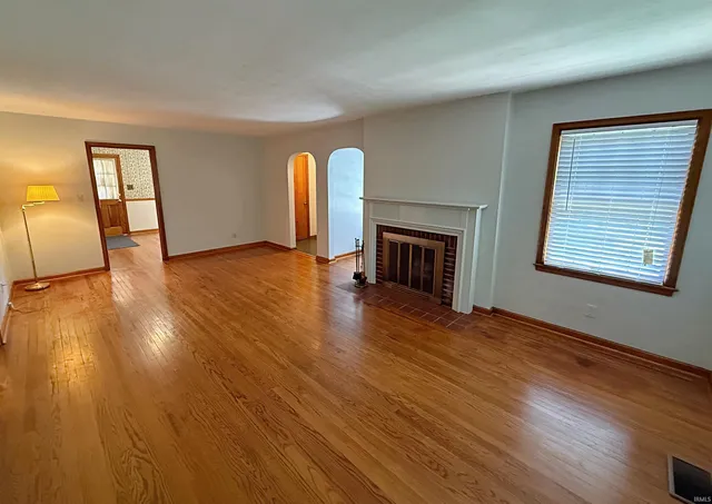 $245,000 | 701 North Meridian Street, Washington, IN 47501