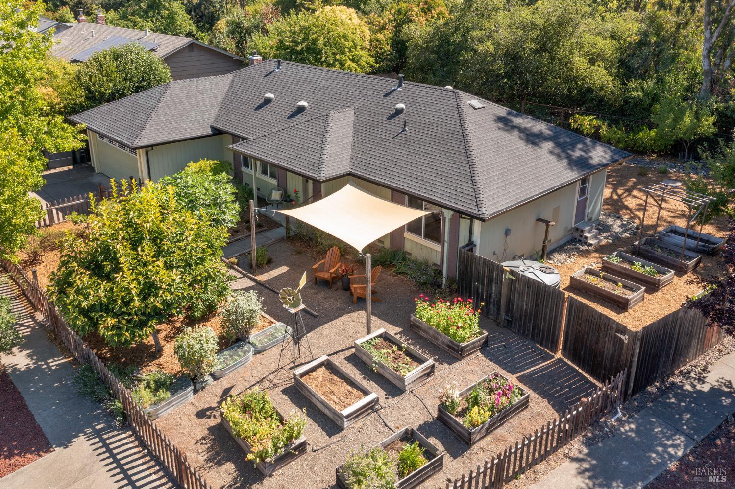 1924 Lariat Street Santa Rosa, CA 95403 - Photo 5 of 34