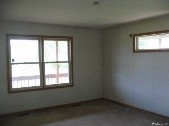 38 South Maple Leaf Road Lapeer, MI 48446 - Photo 4 of 11 11 Bedroom 1