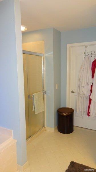 781 Enchantment Drive Rochester, MI 48307 - Photo 10 of 39 067.jpg