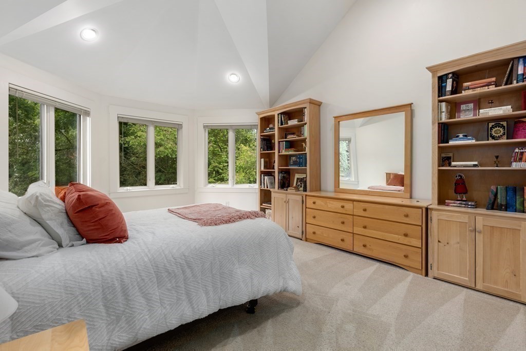 20 Reservoir Road Brookline, MA 02467 - Photo 19 of 23