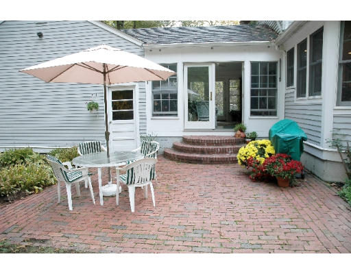 40 Rich Valley Road Wayland, MA 01778 - Photo 3 of 9