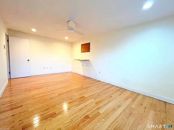$3,300 | 24 Thorne Road, Unit 24, West Hartford, CT 06110