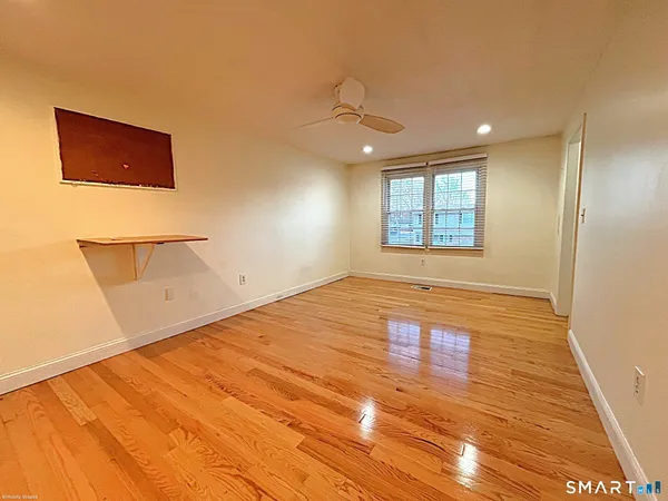 $3,300 | 24 Thorne Road, Unit 24, West Hartford, CT 06110