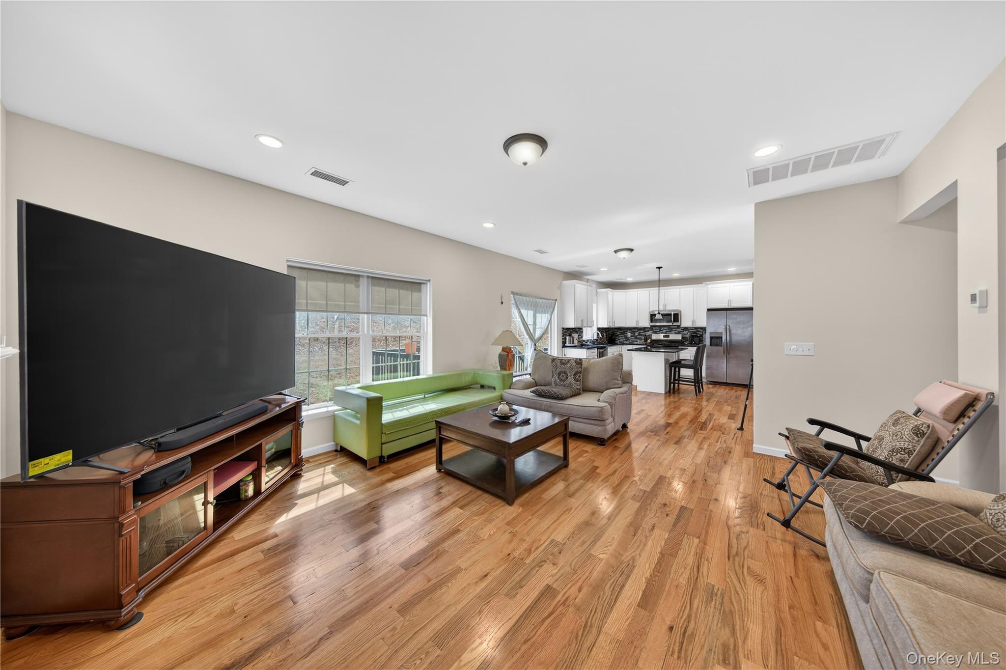 98 Bender Road Westtown, NY 10998 - Photo 5 of 42