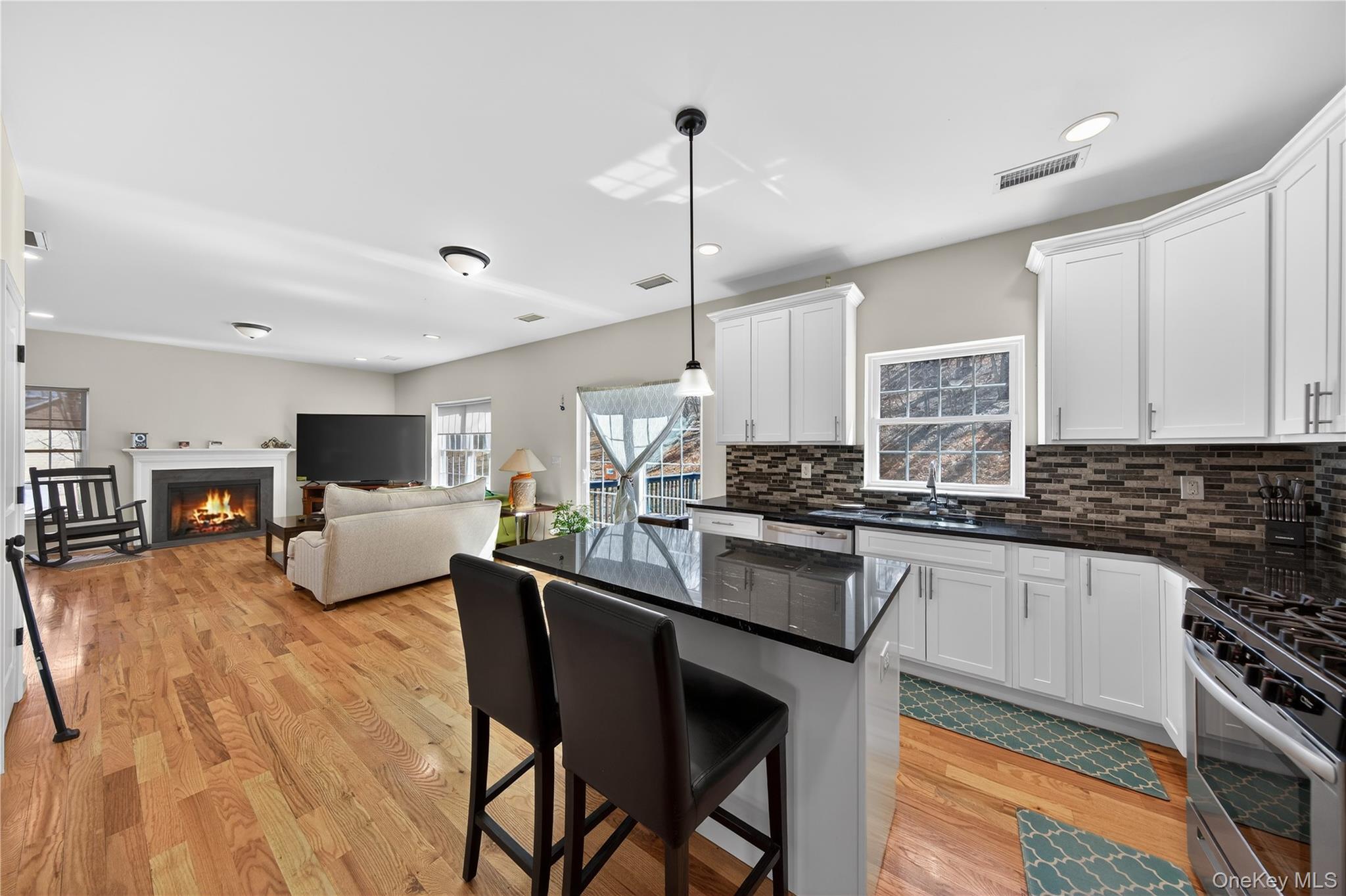 98 Bender Road Westtown, NY 10998 - Photo 10 of 42