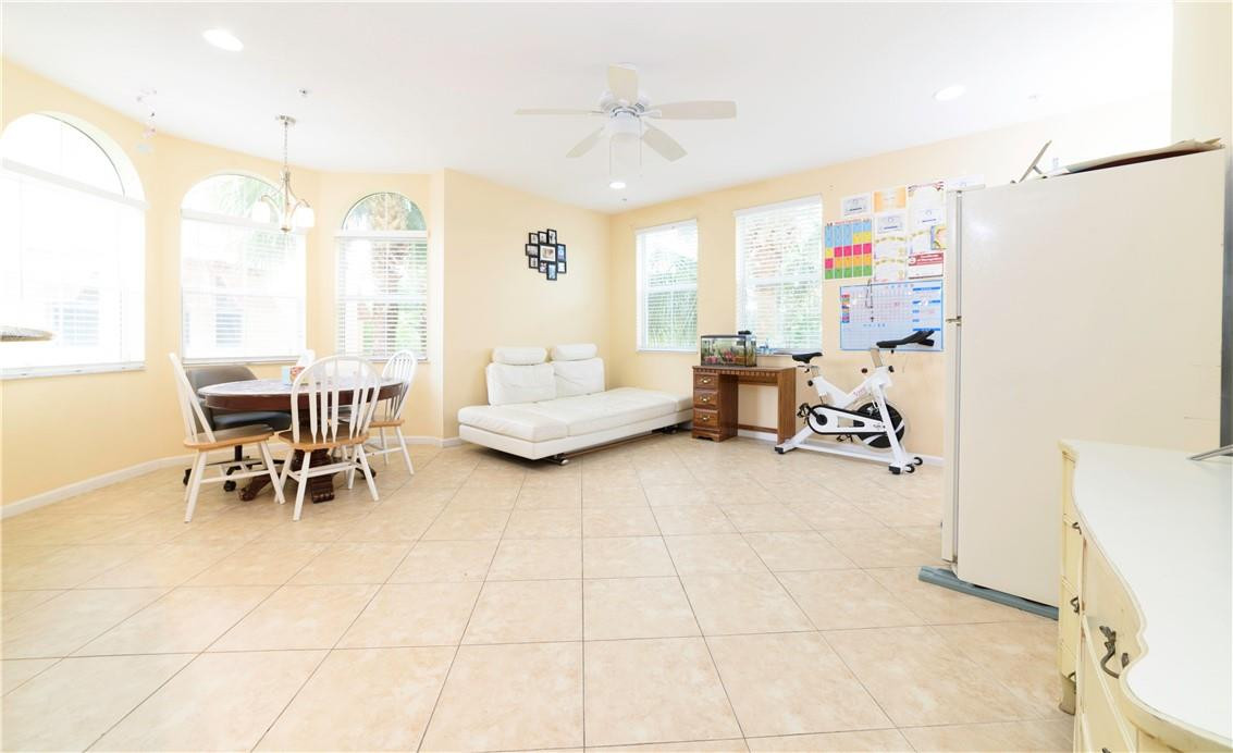 3919 Passion Flower Road Pompano Beach, FL 33073 - Photo 8 of 22 living room