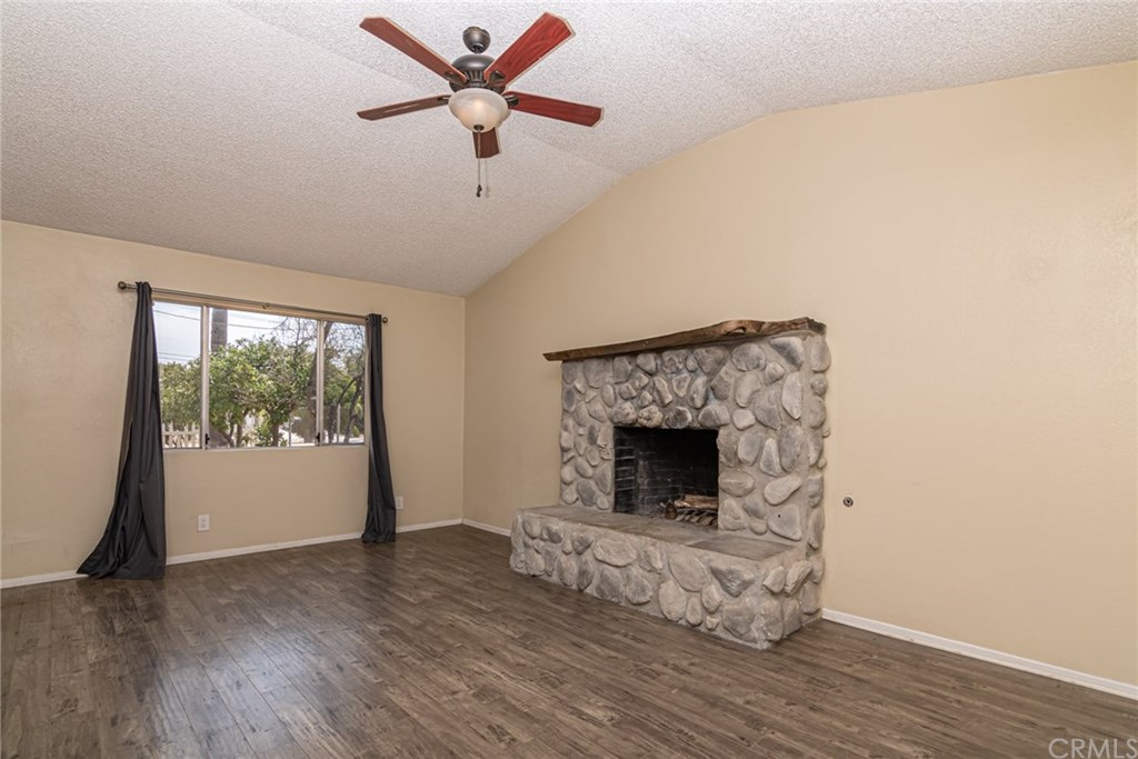14391 Wood Road Riverside, CA 92508 - Photo 11 of 43 Living room