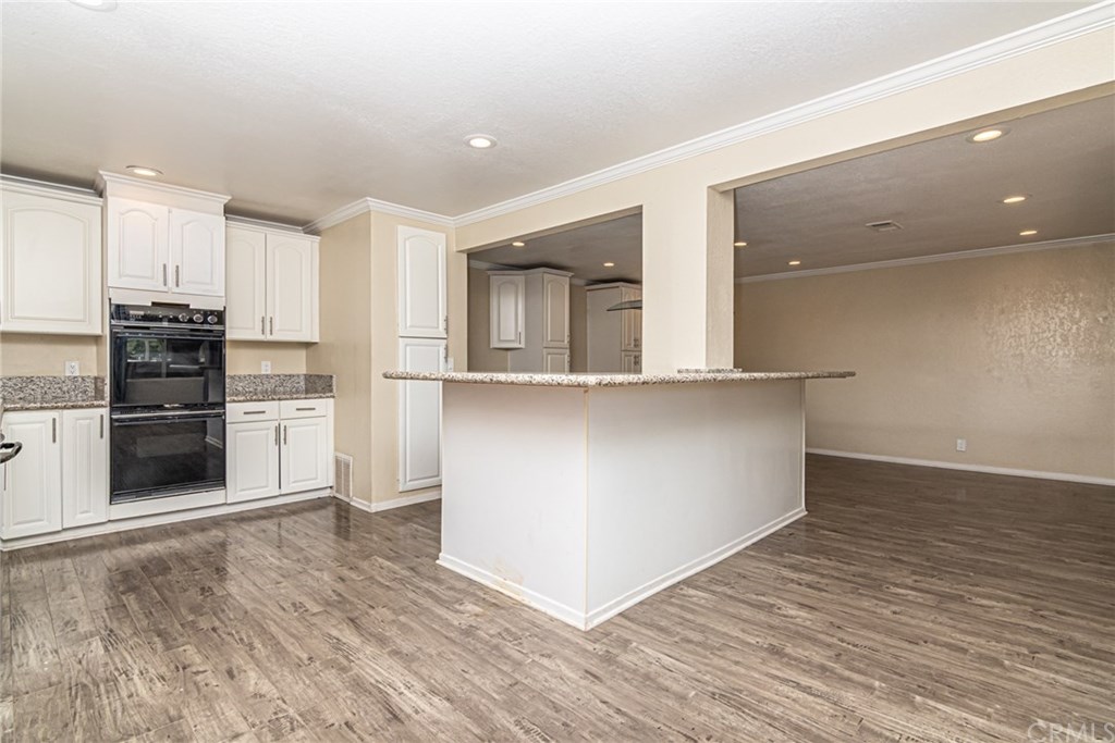 14391 Wood Road Riverside, CA 92508 - Photo 14 of 43 Kitchen