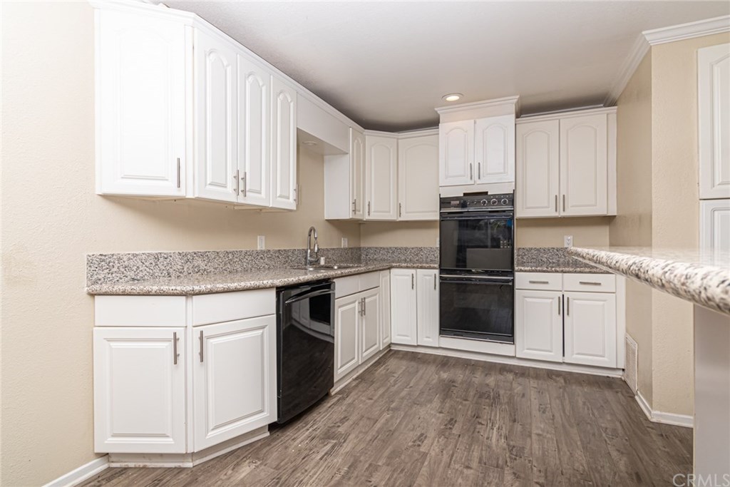14391 Wood Road Riverside, CA 92508 - Photo 15 of 43 Kitchen