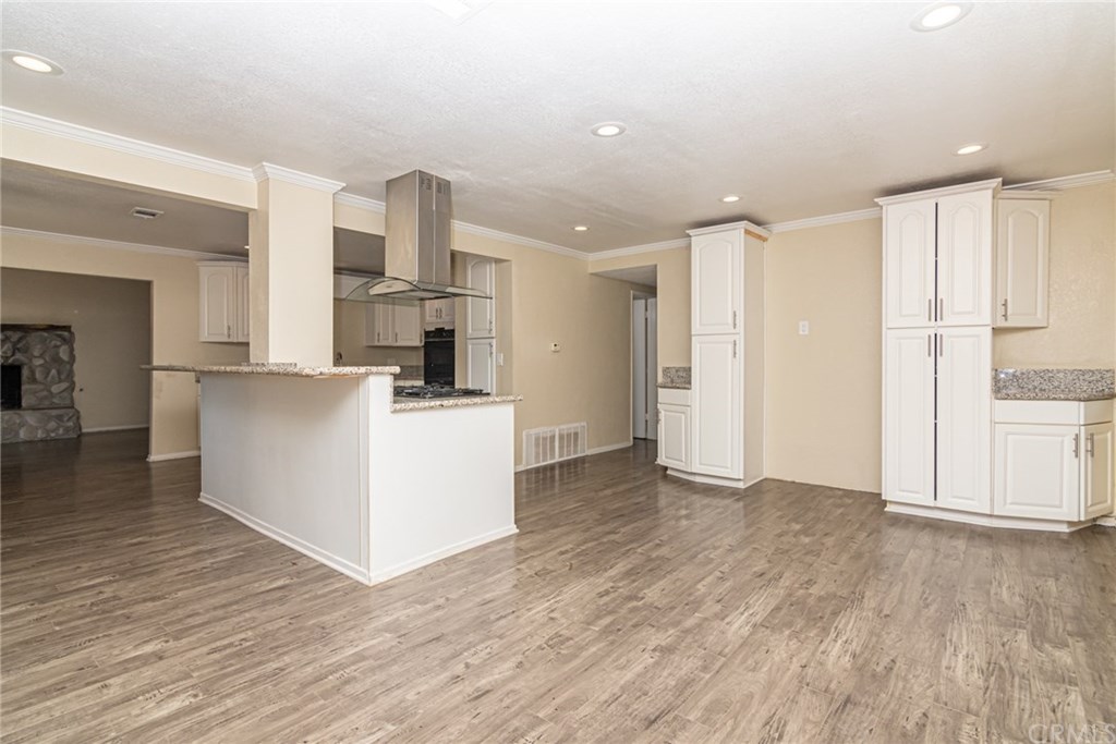 14391 Wood Road Riverside, CA 92508 - Photo 16 of 43 Kitchen