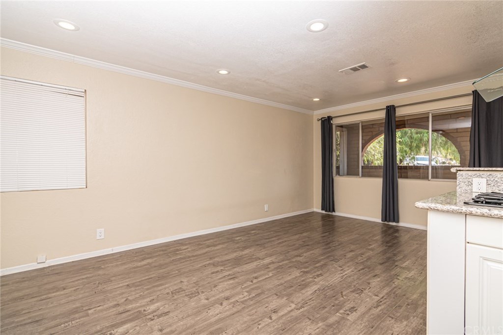 14391 Wood Road Riverside, CA 92508 - Photo 18 of 43 Dining room