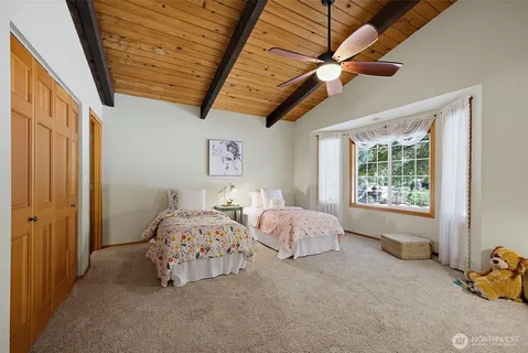 $1,183,000 | 8802 Key Peninsula Highway Northwest, Lakebay, WA 98349