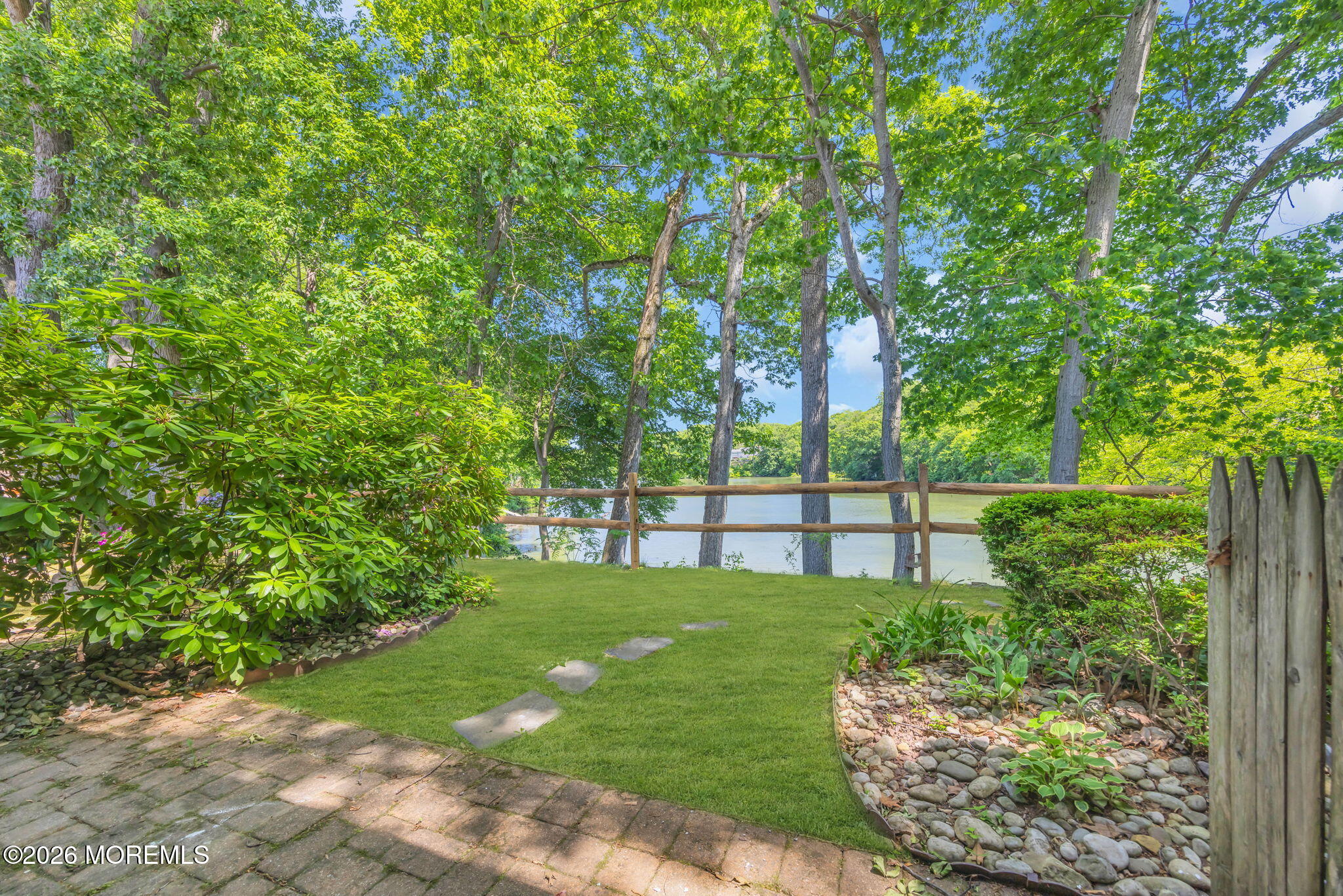 46 Friendship Court Red Bank, NJ 07701 - Photo 30 of 34 28-web-or-mls-2M1A2143-1