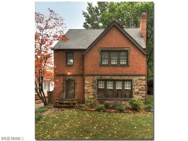 2183 Edgerton Road Cleveland, OH 44118 - Photo 1 of 25 Gallery Image 1