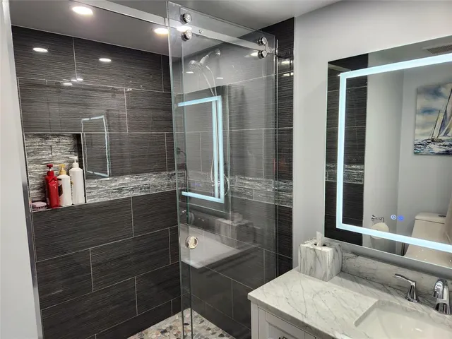 $3,100 | 16100 Golf Club Road, Unit 301, Weston, FL 33326