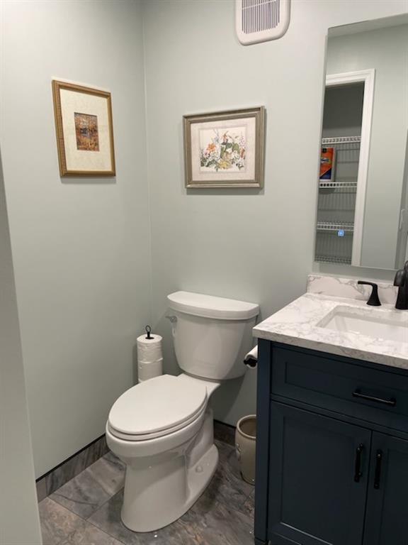 16100 Golf Club Road, Unit 301 Weston, FL 33326 - Photo 17 of 22 Newly remodeled powder room