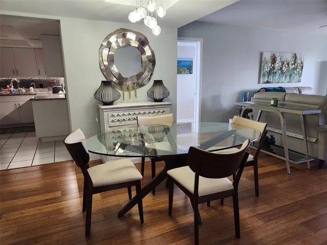 $3,100 | 16100 Golf Club Road, Unit 301, Weston, FL 33326