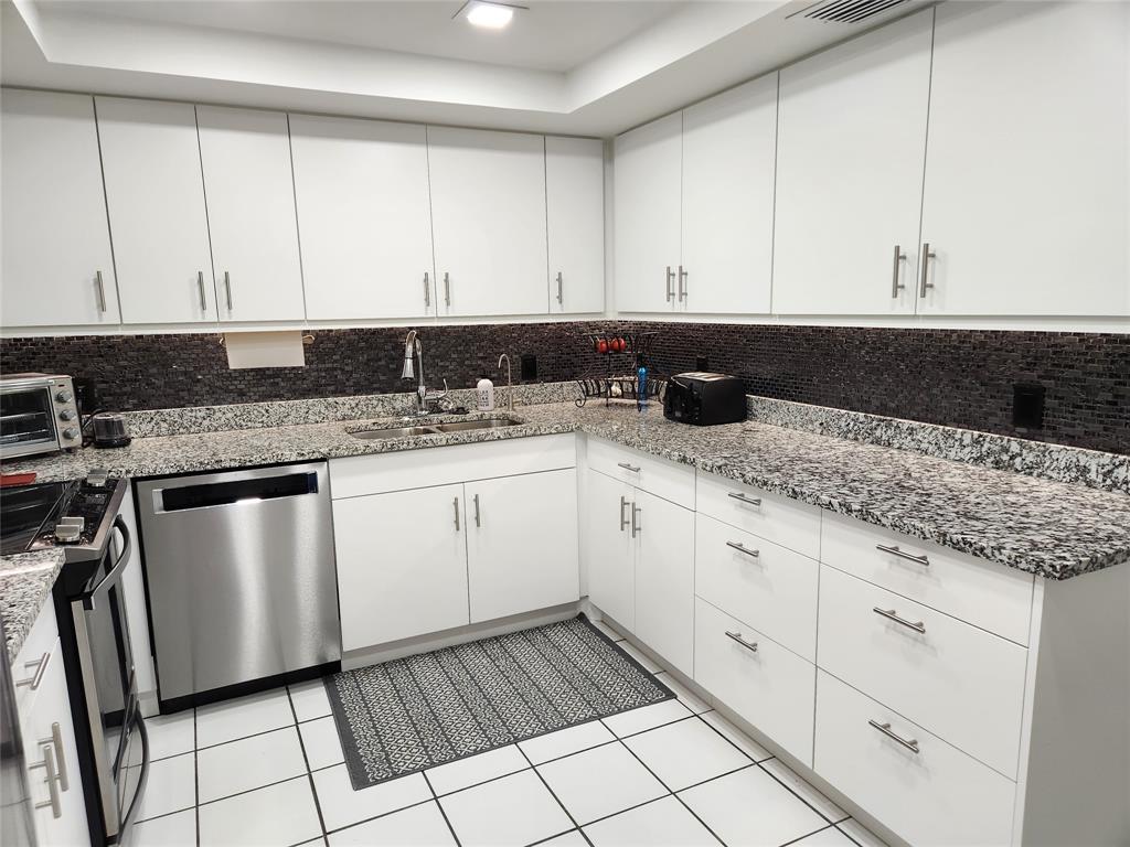 16100 Golf Club Road, Unit 301 Weston, FL 33326 - Photo 10 of 22