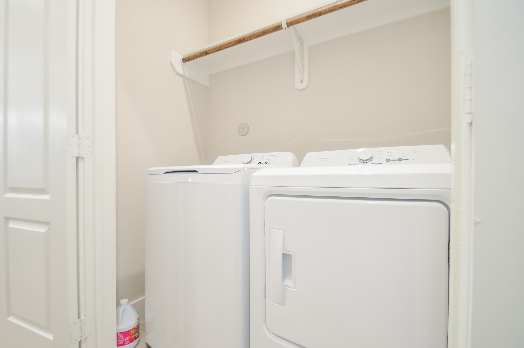 4511 Reed Road Houston, TX 77051 - Photo 33 of 39 a utility room with dryer and washer