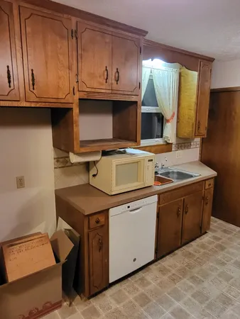 $179,900 | 735 East Marlin Street, McPherson, KS 67460