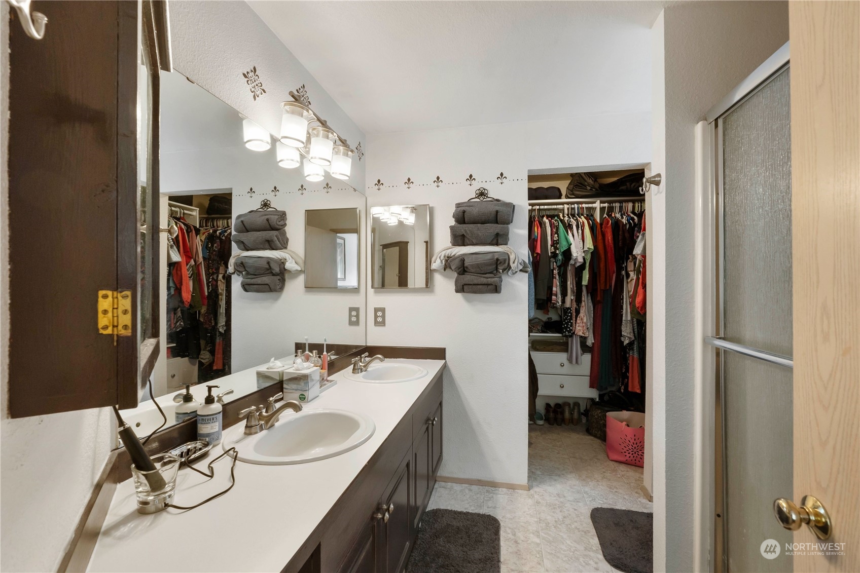 3534 Crystal Ridge Drive Southeast Puyallup, WA 98372 - Photo 22 of 39 a bathroom with a sink double vanity