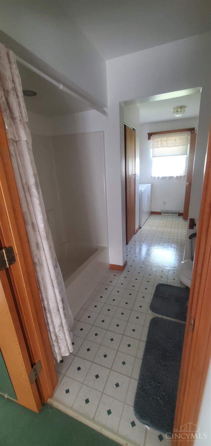 11949 Jacksonburg Road Middletown, OH 45042 - Photo 14 of 15