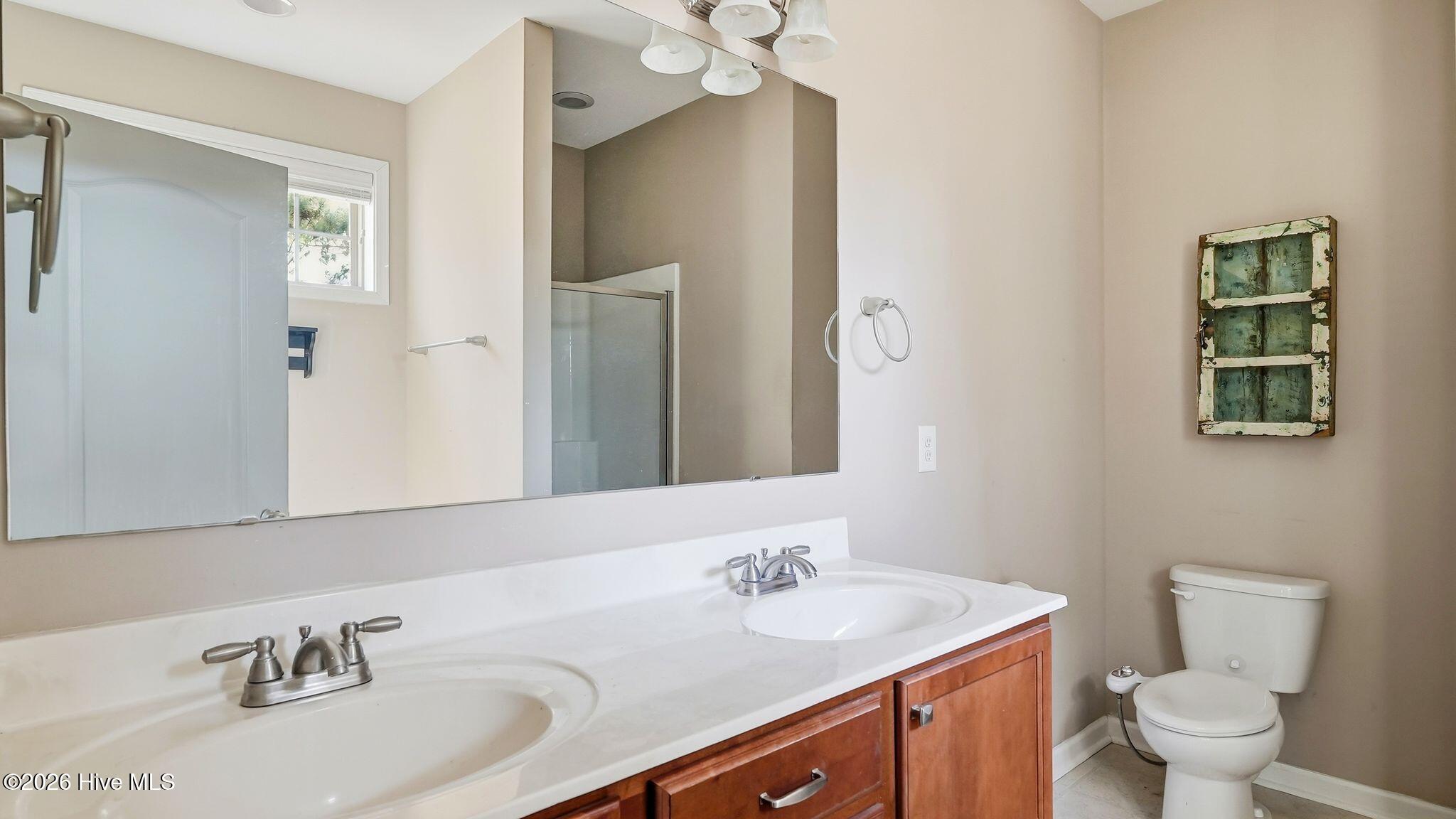 100 Star Court Aberdeen, NC 28315 - Photo 20 of 34 Primary Bathroom