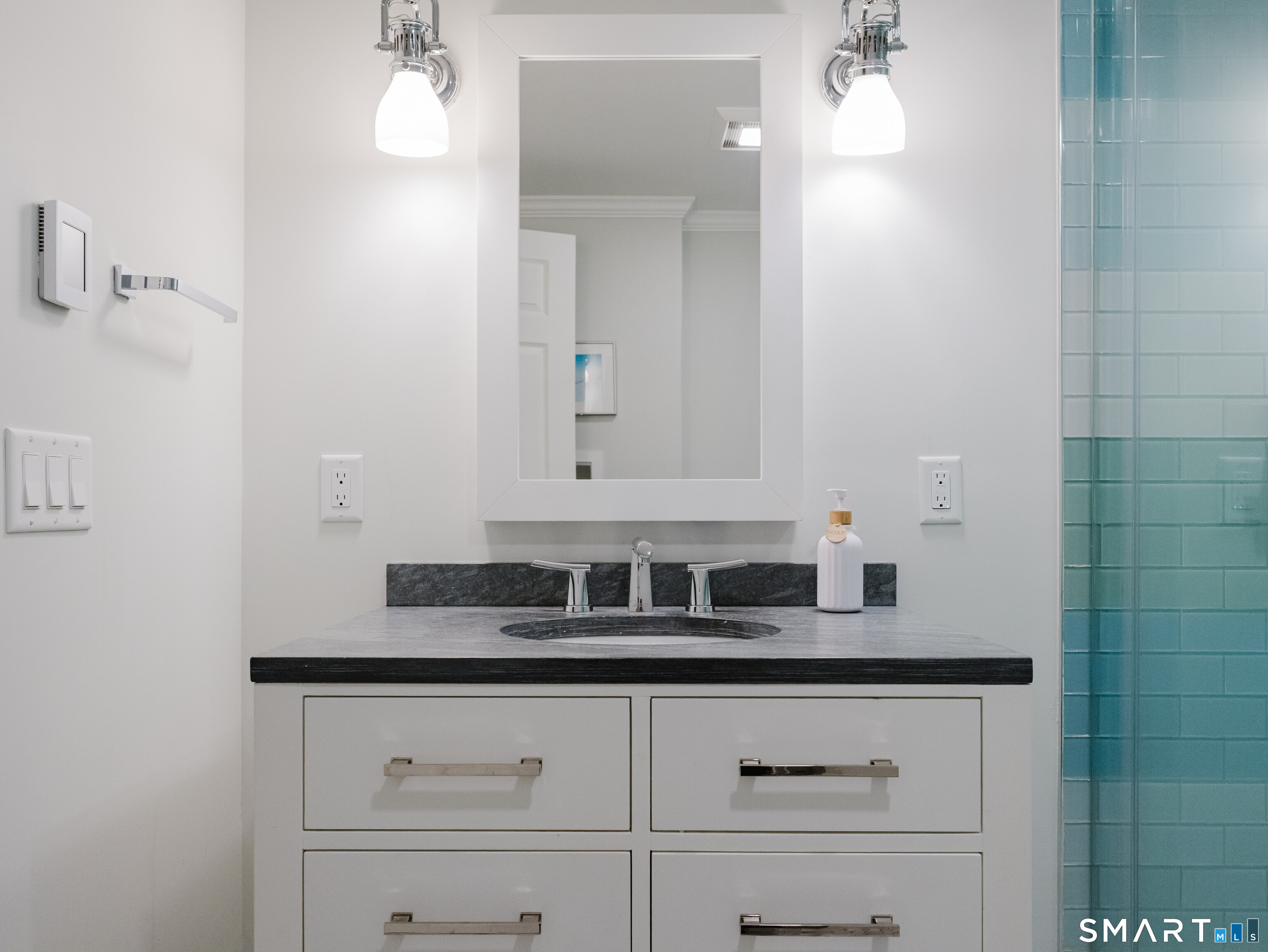 14 A Marion Road Westport, CT 06880 - Photo 18 of 26