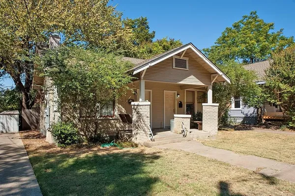 $1,500 | 5405 Worth Street, Dallas, TX 75214
