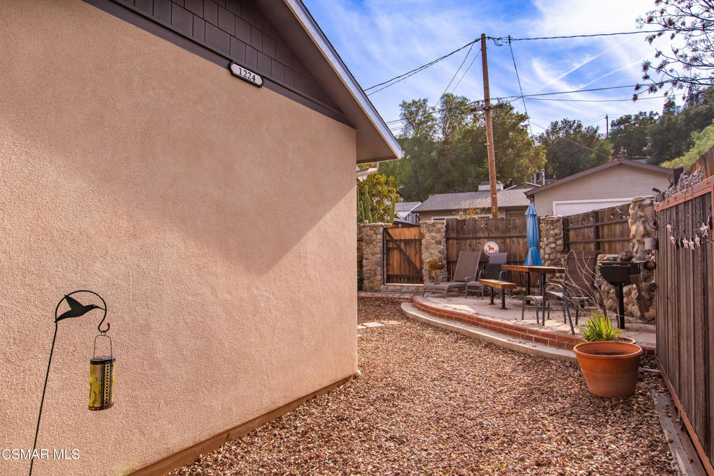 1226 Aster Street Simi Valley, CA 93063 - Photo 12 of 15